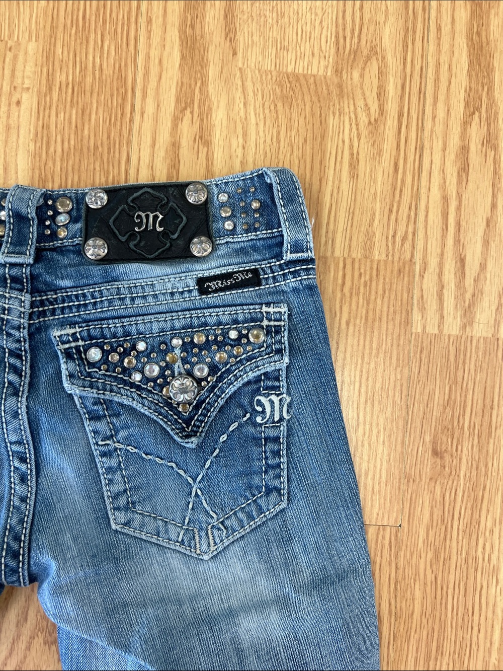 Miss Me Blue Bootcut Jeans with Stud & Rhinestone Embellishment Sz 27